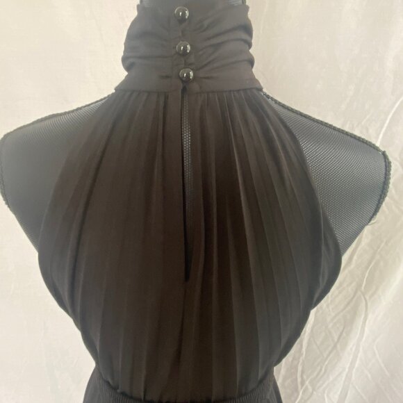Gorgeous Black Halter Dress with Accordion Pleats – Size 4 – Soft & Elegant - Picture 8 of 16